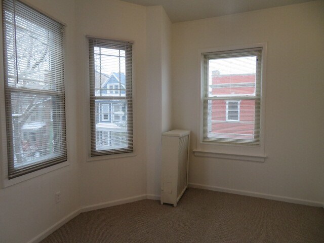 Foto del edificio - 1552 W Highland Ave