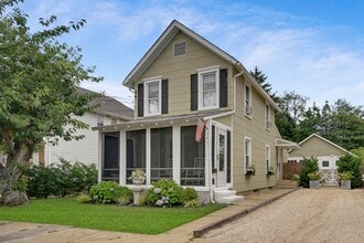 Building Photo - 341 Waverly Pl