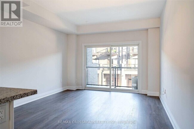 Building Photo - 37 Creekbank Rd