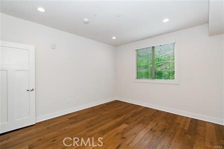 Foto del edificio - 627 Deep Valley Dr
