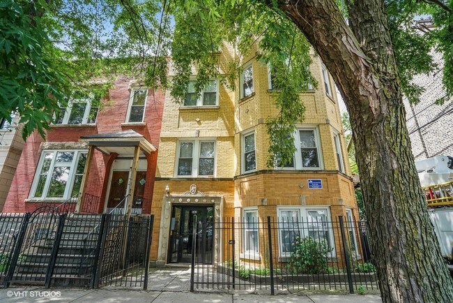 Foto del edificio - 942 N. Washtenaw Ave.