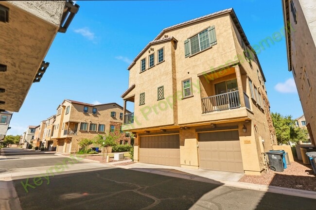 Foto del edificio - Modern Gilbert Lakeview Townhome in The La...