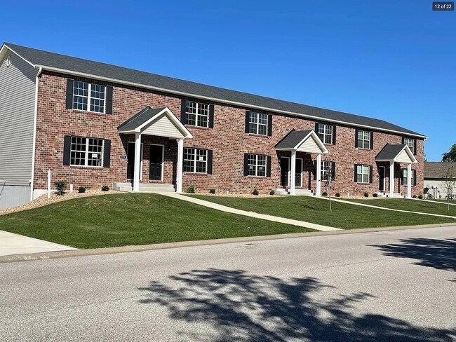 Building Photo - 225-235 Bradford Ln