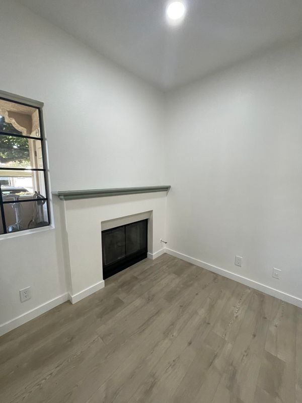 Building Photo - 47 Gaviota, 146