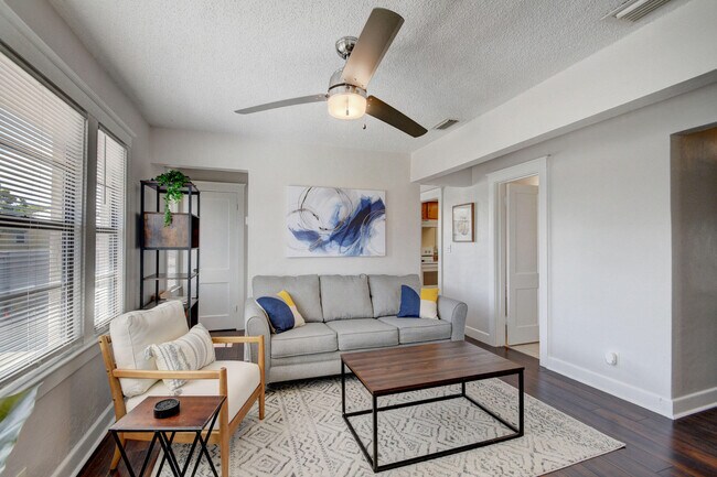 Foto del edificio - 312 3rd Ave S