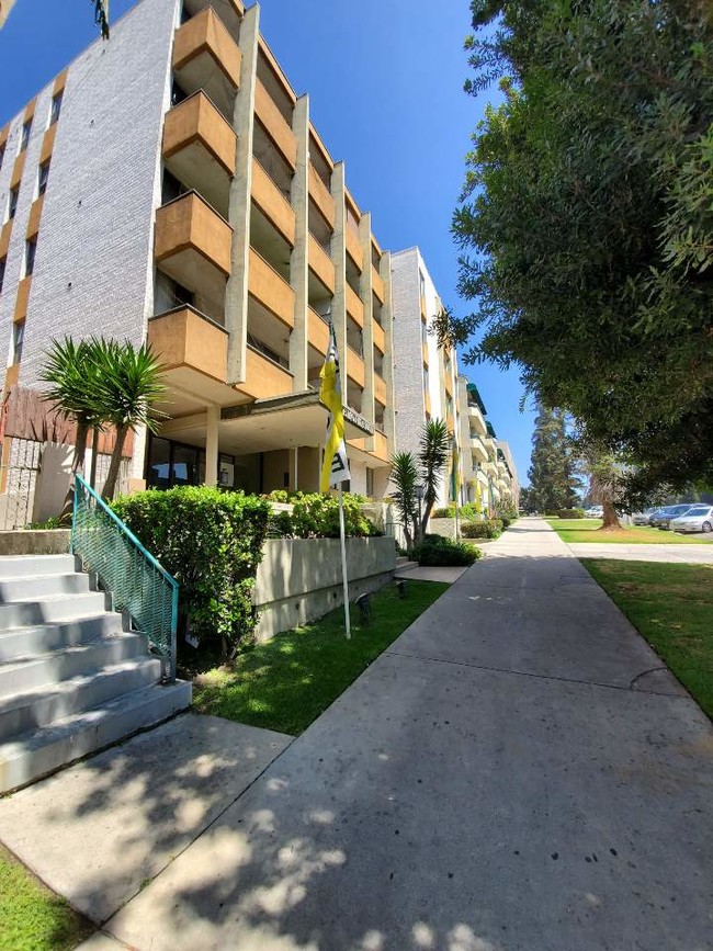 Foto del edificio - 505 S Lafayette Park Pl