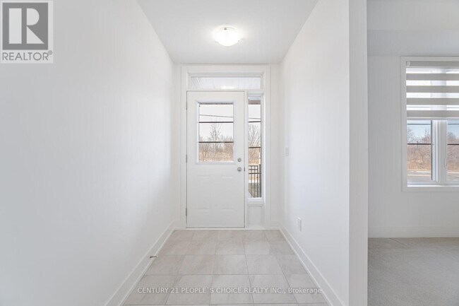 Building Photo - 36 Waterside Wy