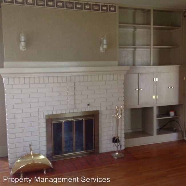 Building Photo - 3 br, 2 bath House - 1439 Kilbourn Street