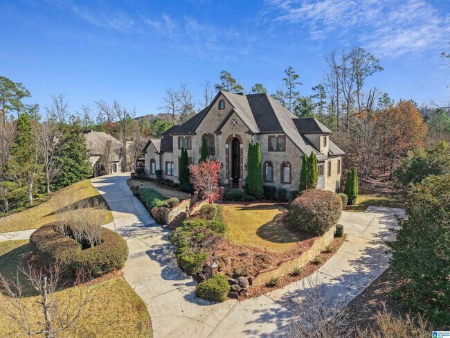 Building Photo - 2005 Lake Heather Dr