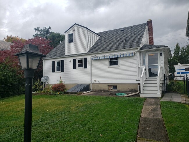 Building Photo - 1130 1st Ave