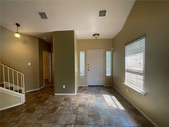 Building Photo - 5206 Hartson