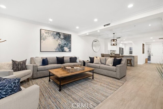 Foto del edificio - 1900 CA-1