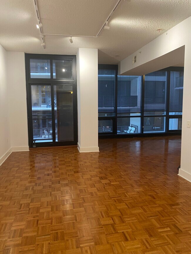 Building Photo - 159 2nd St