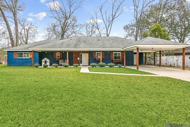 Photo - 9152 Woodbine St House