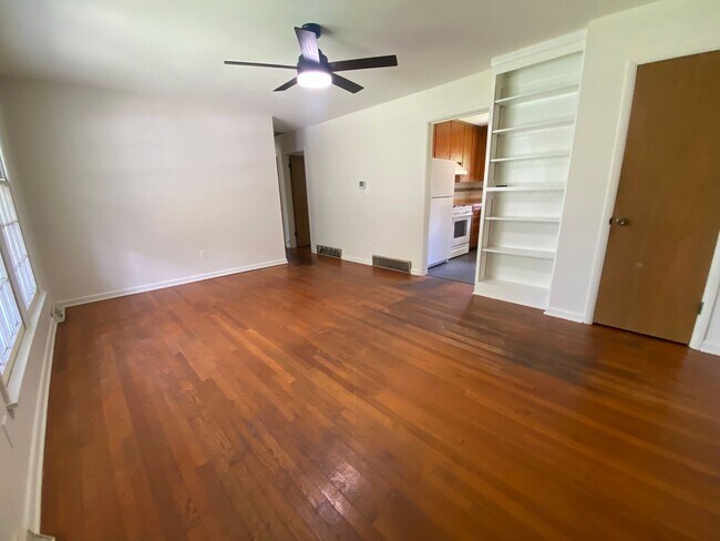 Foto del edificio - Braemore 2604-2606