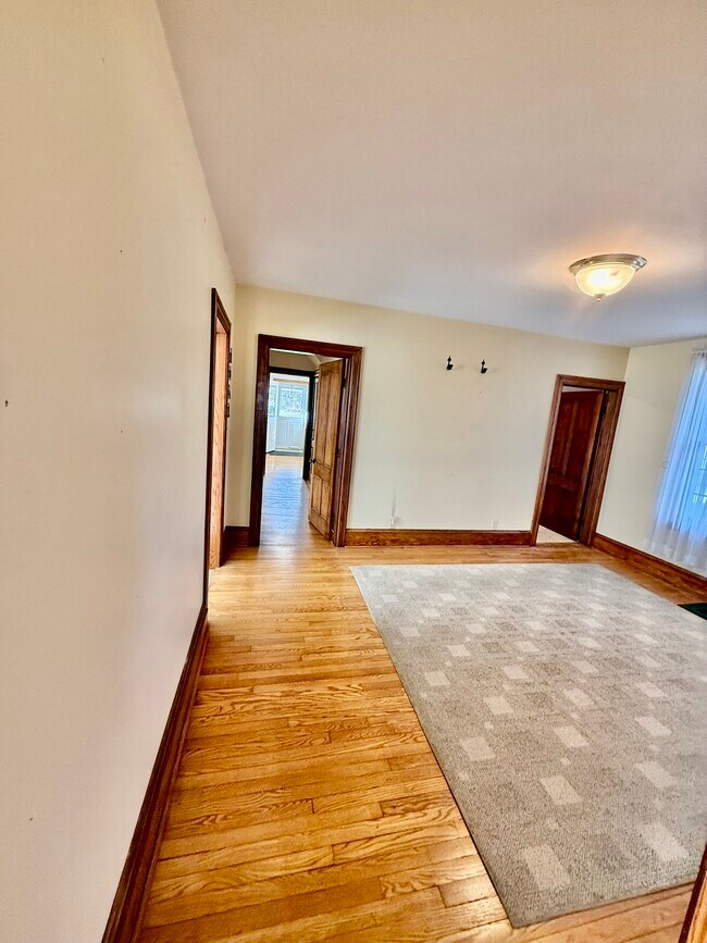 Foto del edificio - 1213 Glenwood Heights Rd