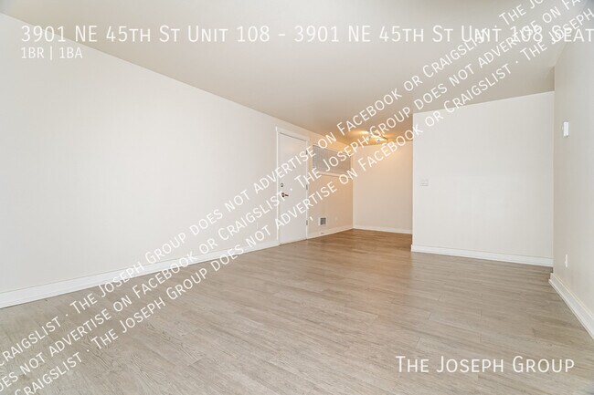 Foto del edificio - 3901 NE 45th St