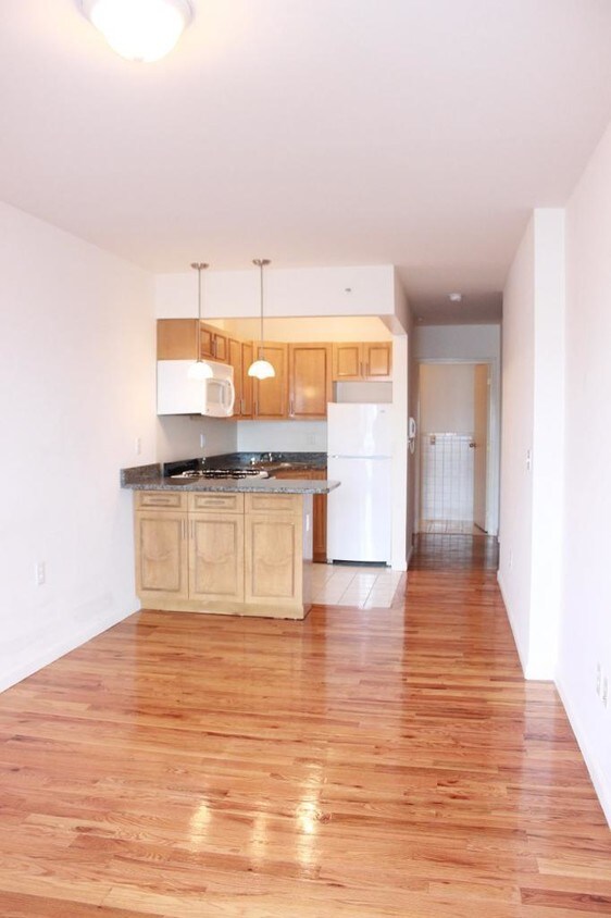 Primary Photo - 52-11 29th St