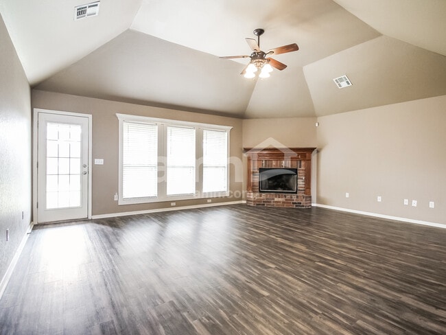 Foto del edificio - 19422 E 48th St S