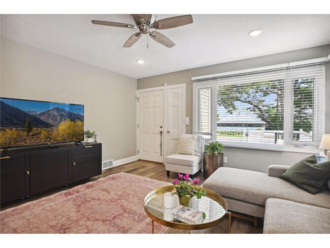 Foto del edificio - 5217 Minnetonka Blvd