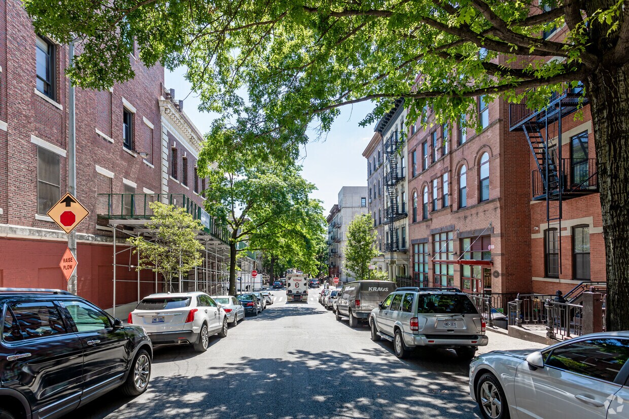 Foto del edificio - 458 W 146th St