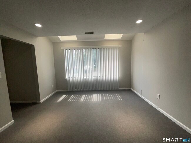 Foto del edificio - 471 Whalley Ave