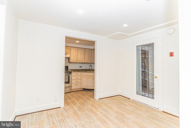 Foto del edificio - 1755 18th St NW