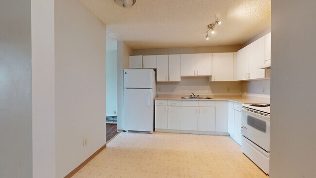 Photo du bâtiment - 5117-5144 44 St