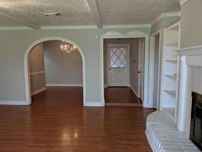 Building Photo - 5519 Birchgate Dr