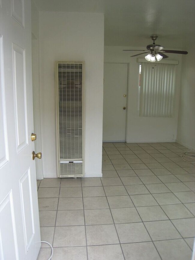 Foto del edificio - Vintage 1bdr unit in heart of Normal Heights! $500 New Year's Special!!
