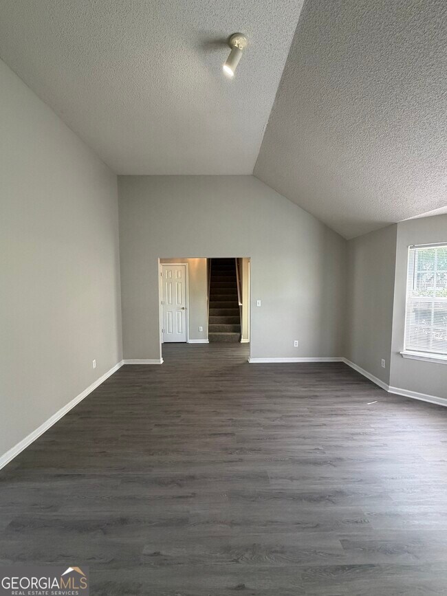 Foto del edificio - 10744 Misty Meadows Ct