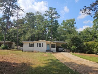 Building Photo - 2046 Frank Ln SE