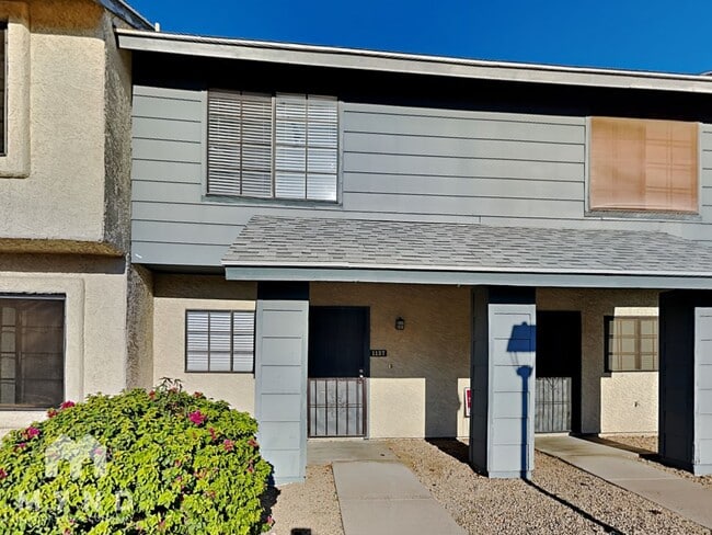 Building Photo - 7801 N 44th Dr