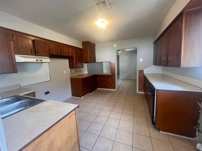 Foto del edificio - Nice large 3 BR. 1.5 Bath home for rent in Lonoke