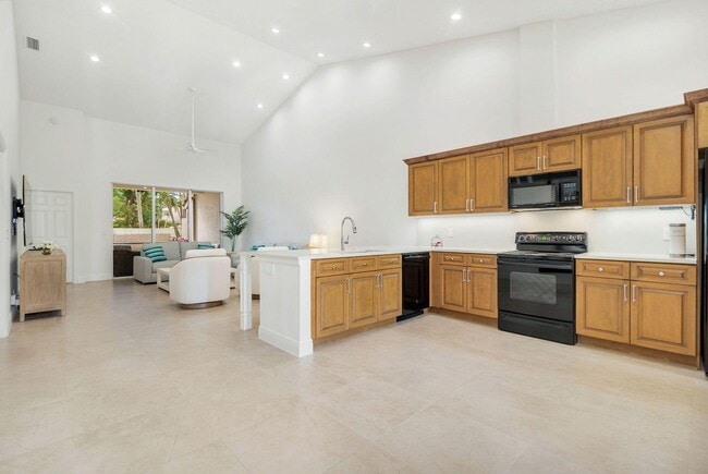 Building Photo - 103 Sabal Palm Ln