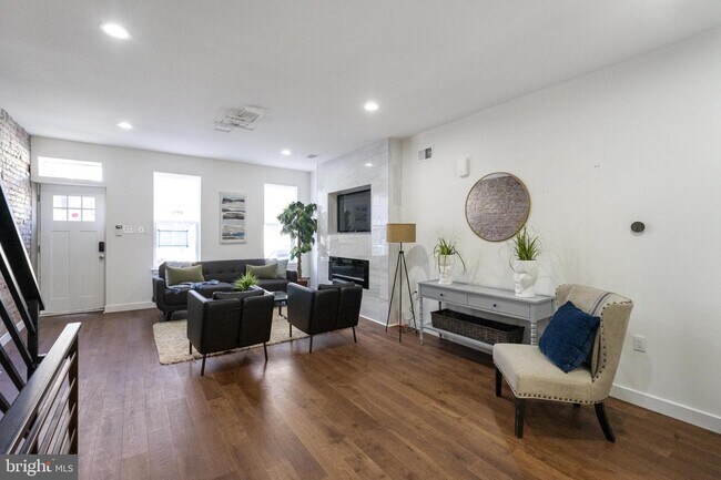 Foto del edificio - 2030 Tasker St