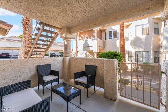 Foto del edificio - 924 Falconhead Ln