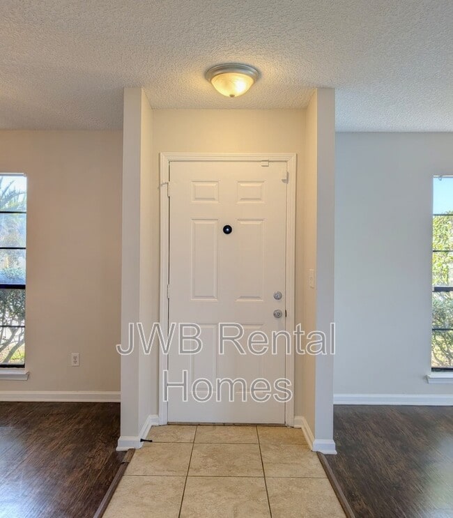 Building Photo - 12333 Casheros Cove Dr S