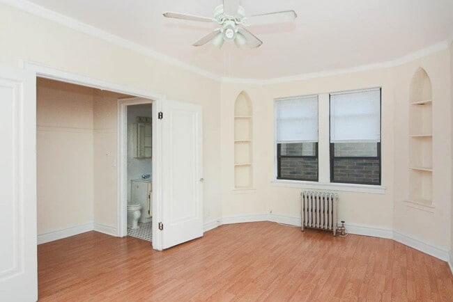 Building Photo - 4832 N Damen Ave