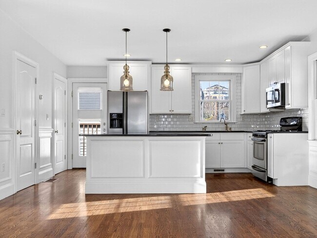 Foto del edificio - 155 H St