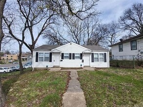 Building Photo - 6156 Jackson Ave