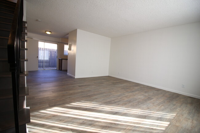 Building Photo - 1326 Galleon Way