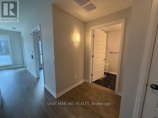 Building Photo - 470 Gordon Krantz Ave