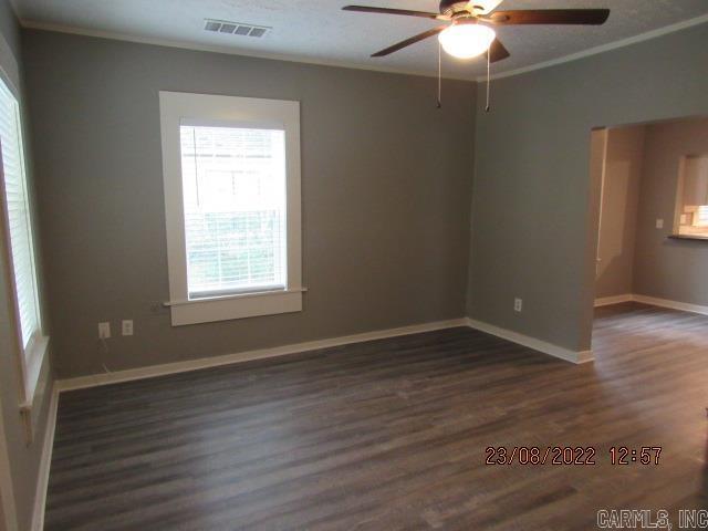 Building Photo - 521 Grove St