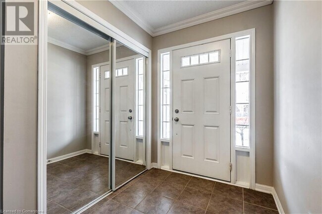 Building Photo - 280 Wetenhall Landing
