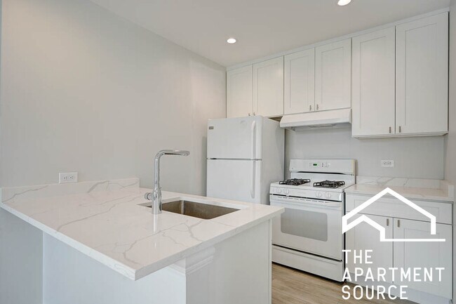 Foto del edificio - 1341 W Fletcher St