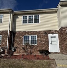 Building Photo - 276 Temple Hill Rd