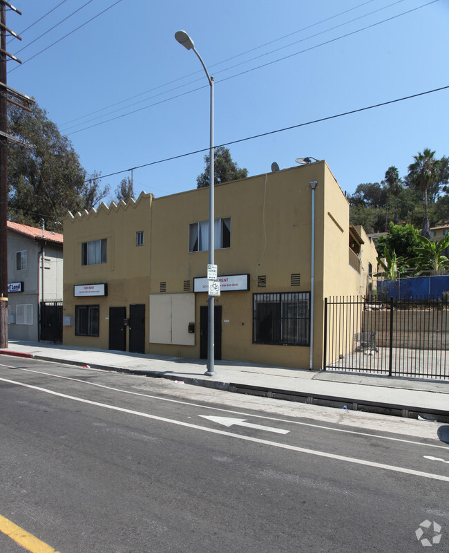 Building Photo - 4444 Huntington Dr
