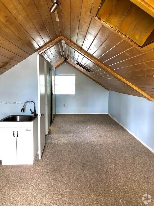 Apartments under 1,350 in Delray Beach, FL 3 Rentals