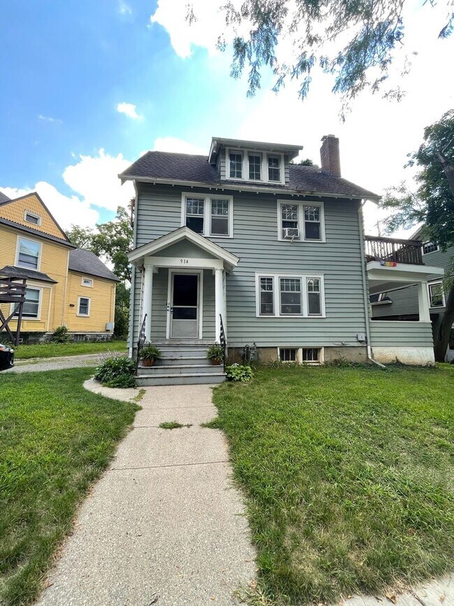 Foto del edificio - 914 Vaughn St